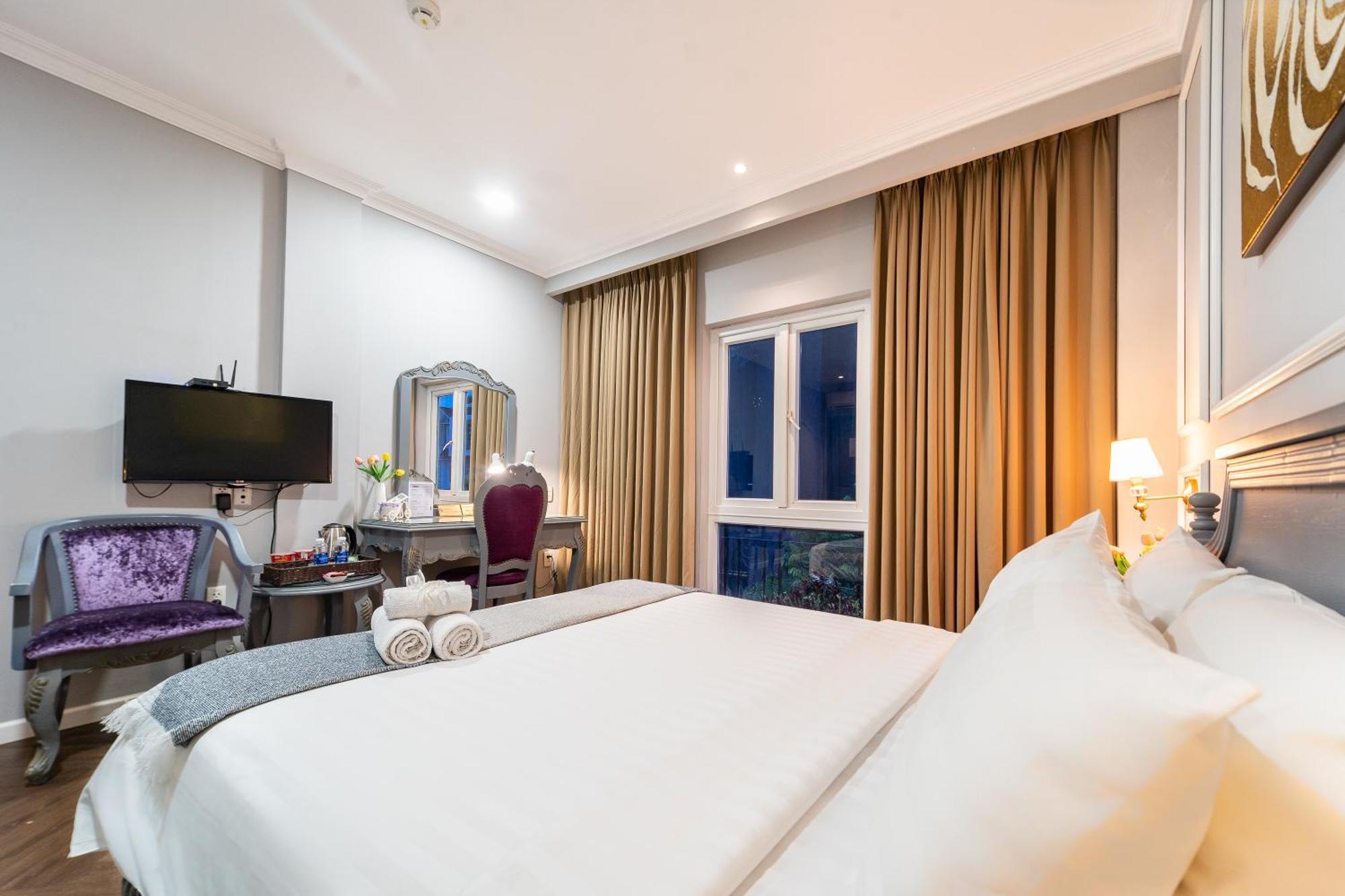 Sabina - Stellar Boutique 3* Ho Chi Minh City